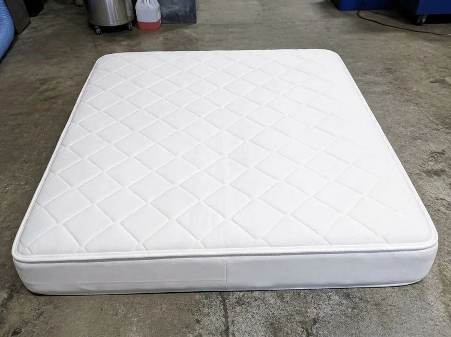Matelas deux places après lavage par TOP TAPIS